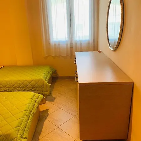 펜션 Helen S House Komílion