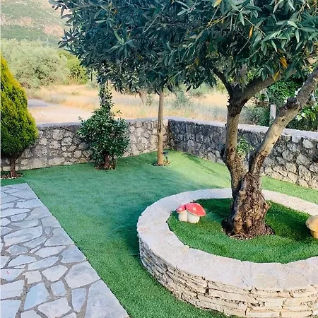 Helen S House Komílion